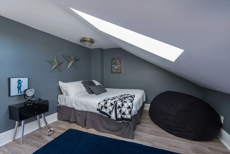 Expansive 6Br In West Queen West By Sonder Toronto Apartment
