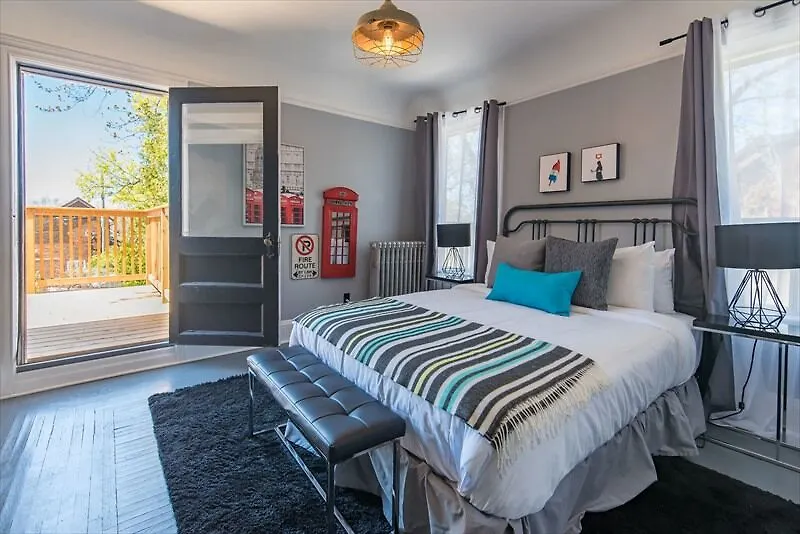 Expansive 6Br In West Queen West By Sonder Toronto