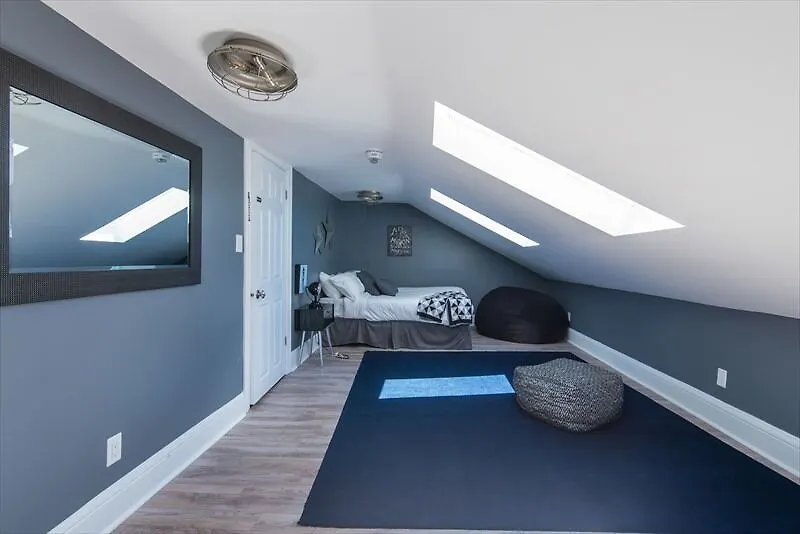 Expansive 6Br In West Queen West By Sonder Toronto Canada